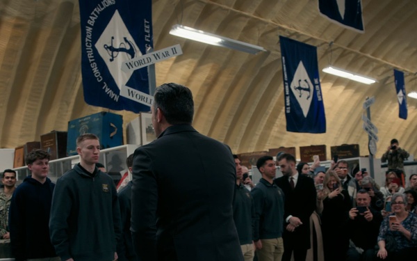 SW Gives Oath of of Enlistment at Seabees Museum