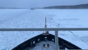 Penobscot Bay conducts icebreaking operations near Hudson, New York
