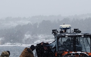 Arctic Specialist EODMU-8 ExMCM