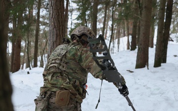 Arctic Specialist EODMU-8 Trench Clearance
