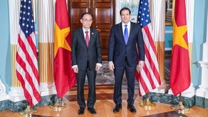 Secretary of State Marco Rubio meets with Vietnamese Foreign Minister Le Hoai Trung
