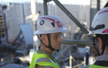 Col. Herlihy visits Chickamauga Lock Replacement Project