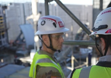 Col. Herlihy visits Chickamauga Lock Replacement Project