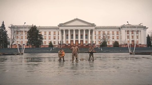 NATO supports Ukraine towards a just and lasting peace (international)