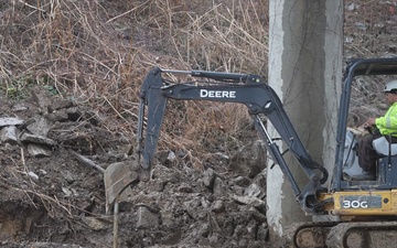 B-roll: U.S. Army Corps of Engineers joins federal response to Potomac Interceptor collapse