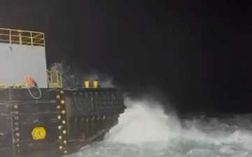 Unified Command, marine salvors refloat grounded barge just off San Juan Harbor port entrance