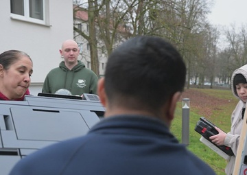 BOSS Volunteers assist USO Relocation