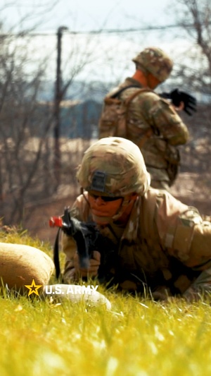 U.S. Army Soldiers train for the Expert Soldier Badge on Fort Hood, Texas
