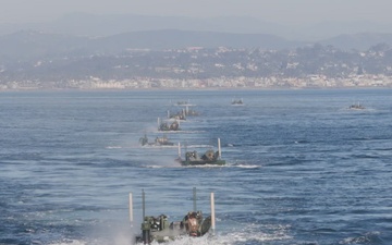 B-Roll: 11th MEU Marines, Sailors Conduct Well-Deck Operations Aboard USS Comstock
