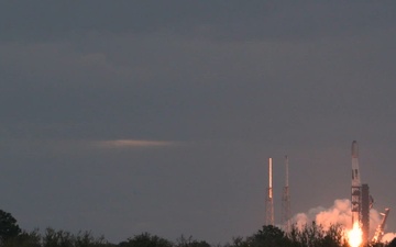Starlink 10-48 Launches from Cape Canaveral Space Force Station
