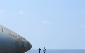 Nimitz Sailors Conduct Flight Deck PT