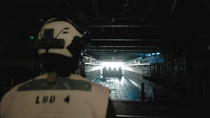 B-Roll: 11th MEU Marines, Sailors Conduct Ship-to-Shore Operations Aboard USS Boxer