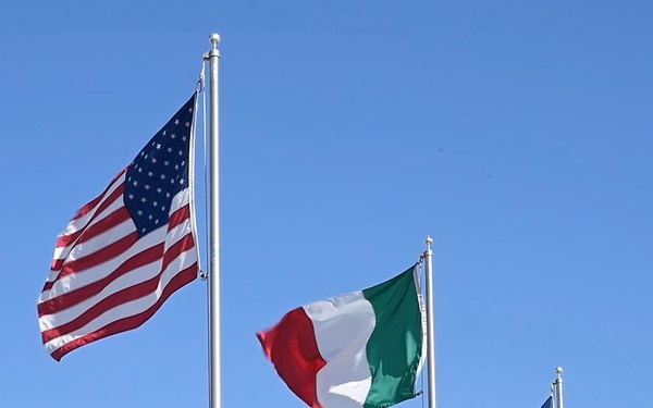 Mobility aircrews train with advanced tactics in Arizona