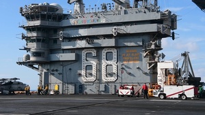 Nimitz Carrier Airwing (CVW 17) Conducts a Change of Command