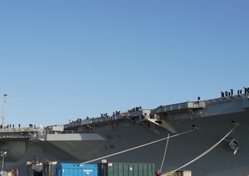 USS George H.W. Bush (CVN 77) Departs Naval Station Norfolk