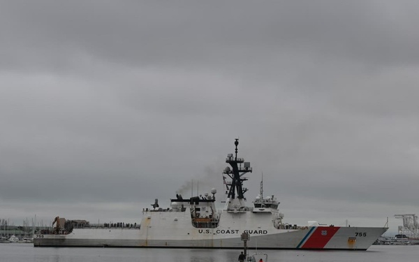 Coast Guard Cutter Munro crew returns home after 119-day, multi-mission patrol
