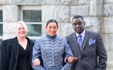 West Point Graduate 1LT Tia Morris Leads M109A7 Paladin Platoon at Fort Bliss