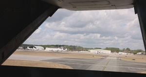 VMM-261 transports U.S. Marines with 2nd MAW