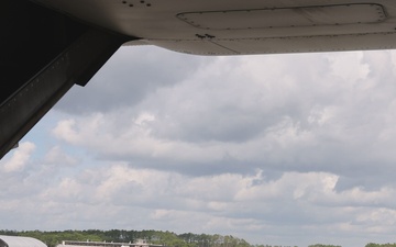 VMM-261 transports U.S. Marines with 2nd MAW