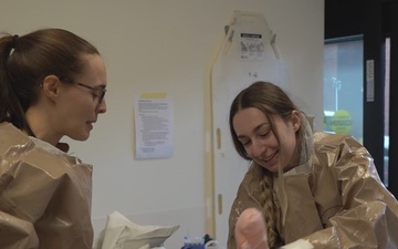 Oregon National Guard Teaches Decon at Local Hospital