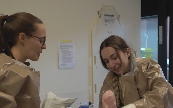 Oregon National Guard Teaches Decon at Local Hospital