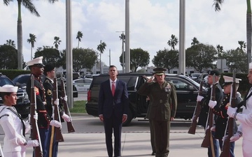 Paraguayan President visits SOUTHCOM
