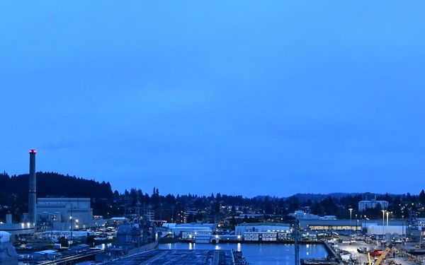 Nimitz Departs Bremerton