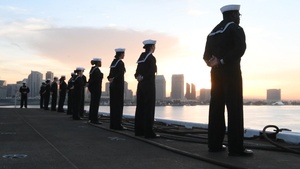 Nimitz Sailors Man the Rails