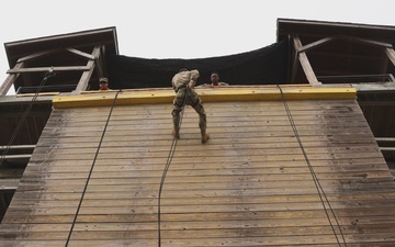 Eagle Tower Rappel Training EPK