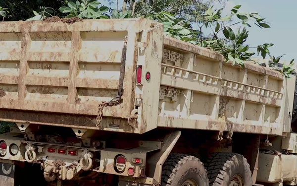 Hawaii National Guard assists Waialua residents with flood debris removal