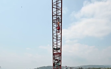 26-1PH Conducts Crane Operations