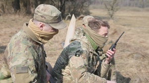 Allied snipers train together: U.S. and British troops in Poland