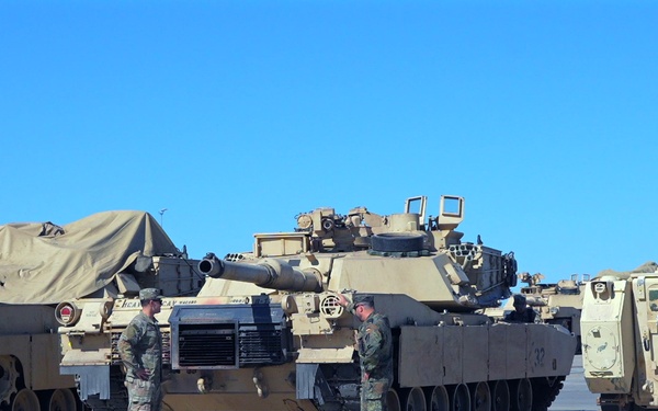 German Army Master Sgt. receives Abrams familiarization in Lithuania