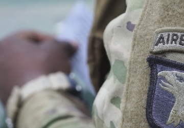 101st Electronic Warfare Soldiers operate the TEWS-I ISV at JRTC