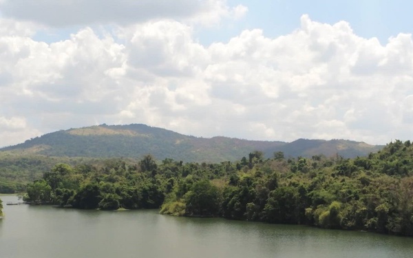 Sustaining the Force: 25th Infantry Division, Philippine Army Deliver Potable Water