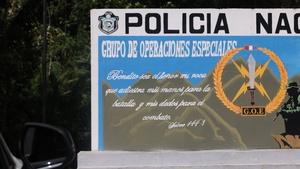 824 Base Defense Squadron with Servicio de Protección Institucional Joint Training