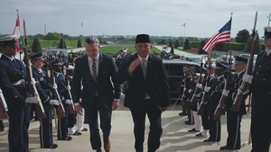 SW Hosts Indonesian Minister of Defense at Pentagon
