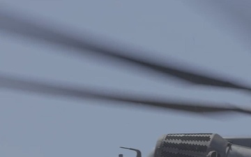 13th MEU Marines Conducts a Vertical Assault