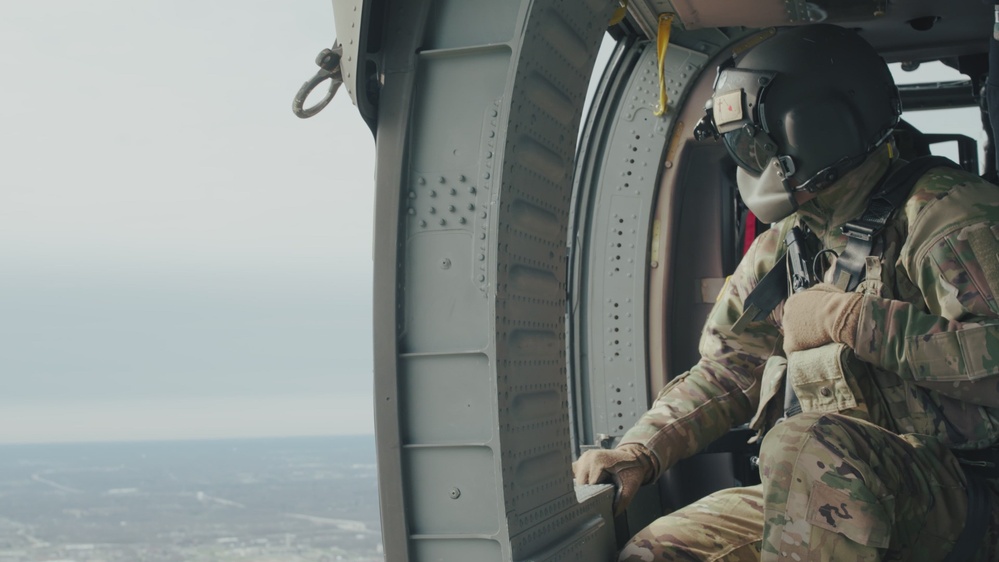 DVIDS - Video - 1-137th Aviation Regiment conducts airborne support ...