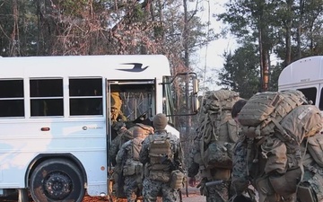 24th MEU CERTEX: U.S Marines with Lima Conduct a TRAP mission