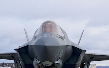 U.S. Marines with VMFA-542 prepare F-35B Lightning II aircraft for familiarization flights