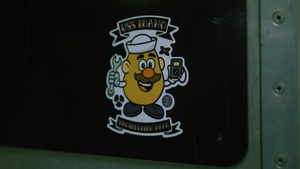 USS Idaho (SSN 799) Interior B-roll (Slow motion, 4k)