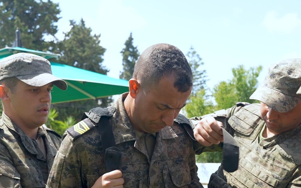 B-Roll: Tunisian Armed Forces and US Soldiers conduct explosive ordnance disposal training