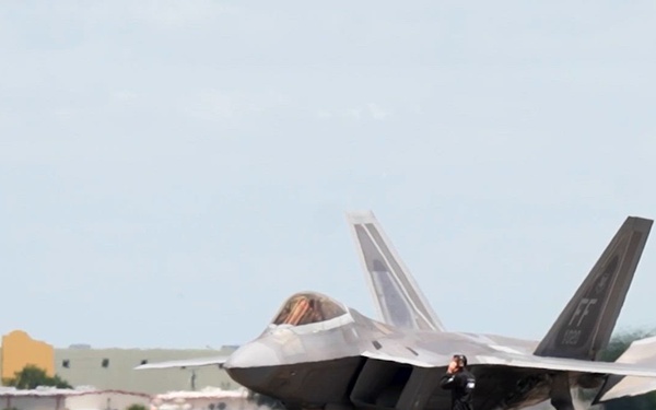 F-22 Aerial Demonstration Team joins 52nd Annual SUN 'n FUN Aerospace Expo
