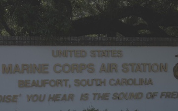 Chase Elliot visits MAG-31