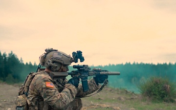 B-Roll: 1st Special Forces Group (Airborne) conducts Maneuver Live Fire Exercise