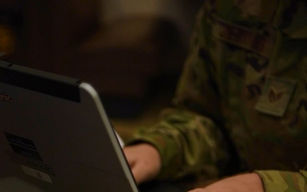 Vertical B-Roll: 137th SOW hosts tactical communicators in AFSOC course