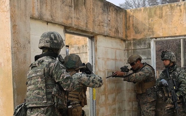 KMEP 26.1 | U.S. Marines with 12th LCT and ROK Marines Exchange Urban Operation Tactics B-Roll