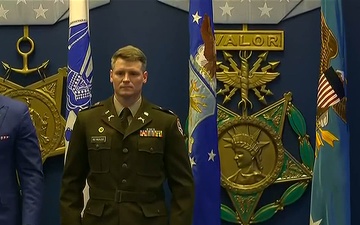 Hegseth Presents Medals for Heroism at Pentagon