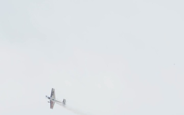 Golden Knights and an Aerobatic Champion Team Up for Airshow Season Training